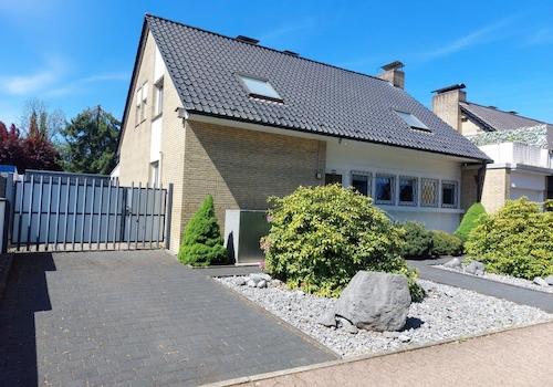 Straßenansicht