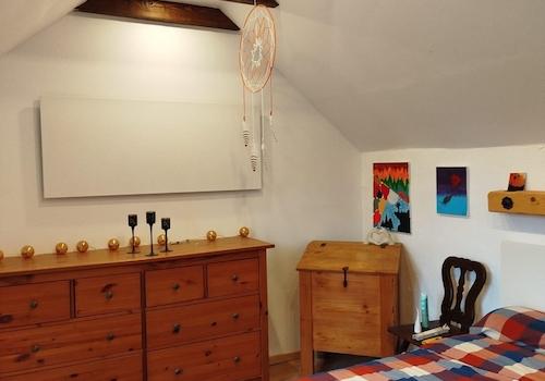 Schlafzimmer 1