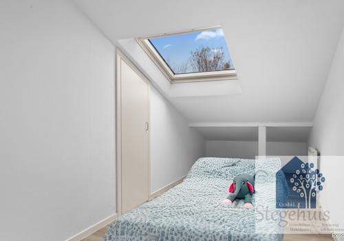 Schlafzimmer 4
