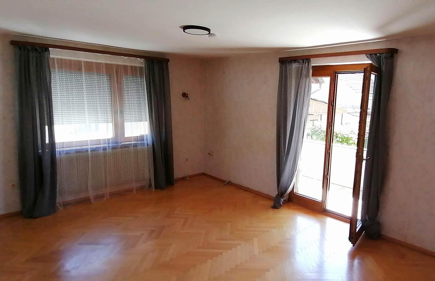 EG Wohnung Wohnzimmer