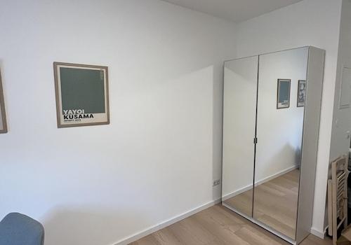 Kleiderschrank