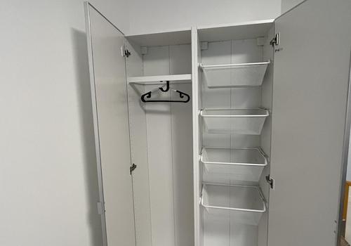 Kleiderschrank