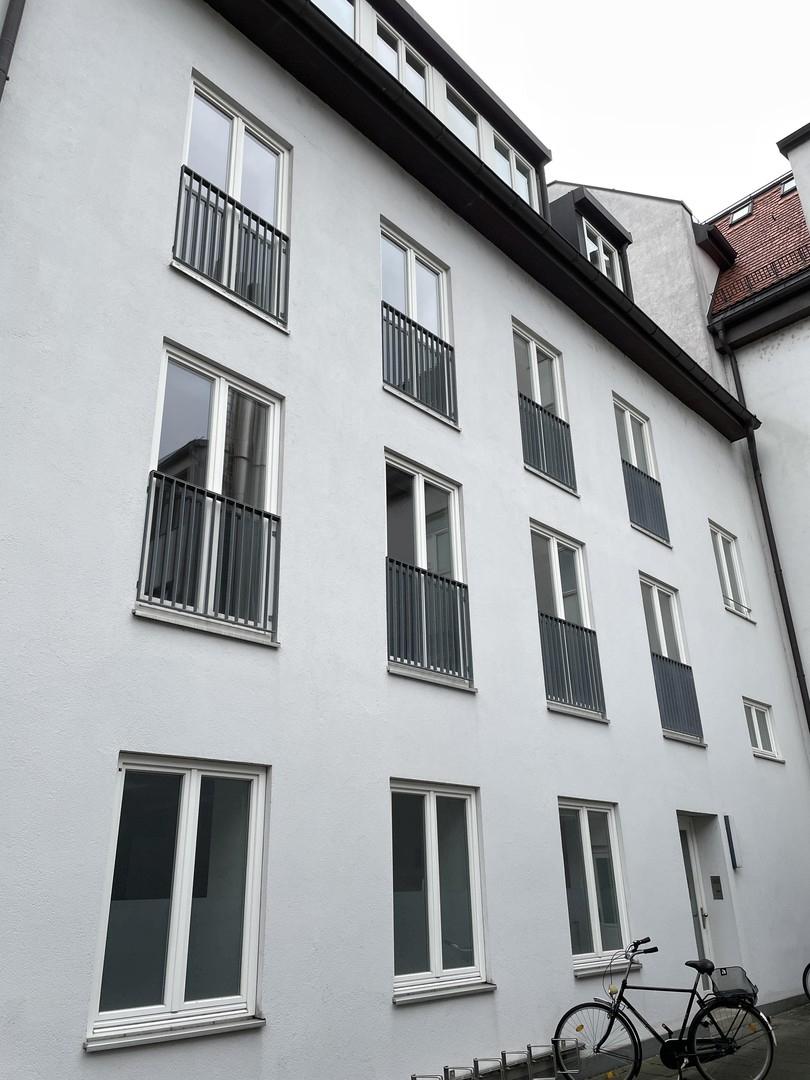 Zugang über Innenhof