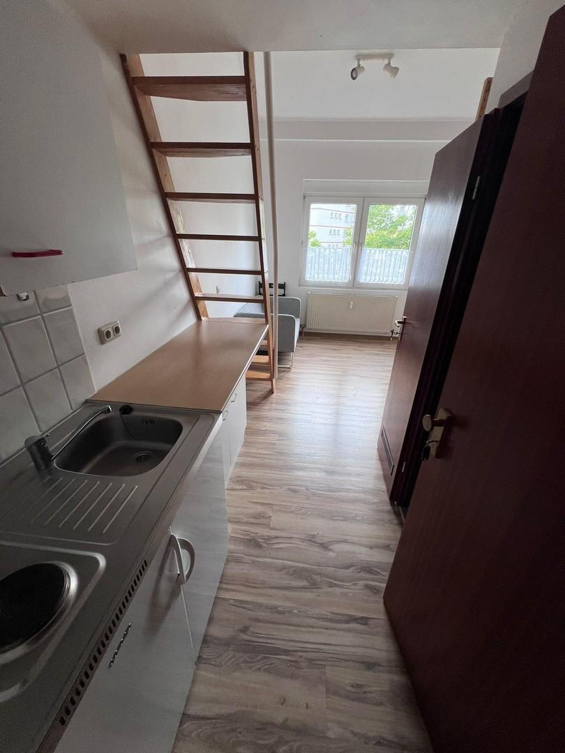 Großes Zimmer in der 84