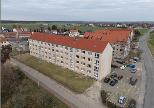 Parkplätze und Umgebung