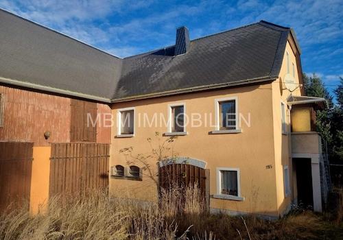 Wohnhaus mit Scheune