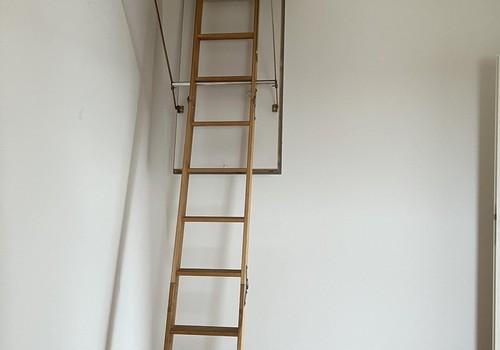 Spitzboden DG