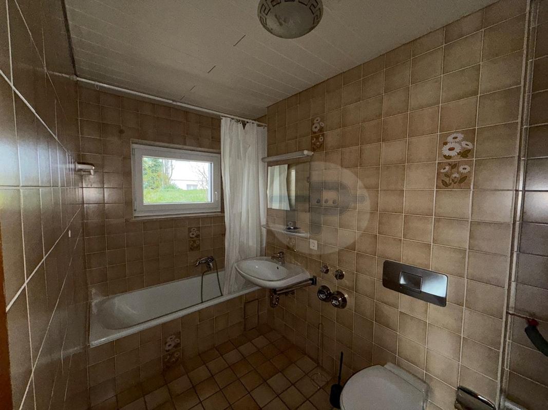 Badezimmer  (1)