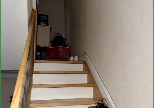 Treppenaufgang zur Wohnung