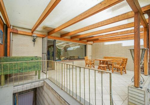 überdachte Terrasse