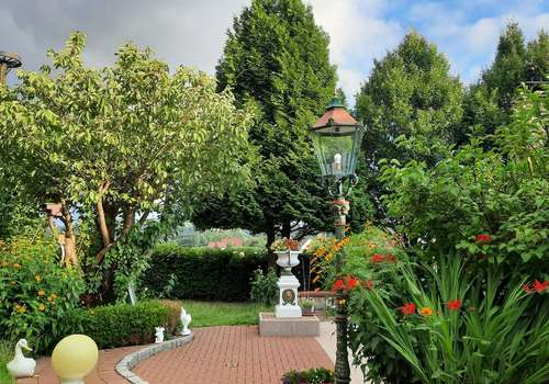 Schöne Gartenansicht