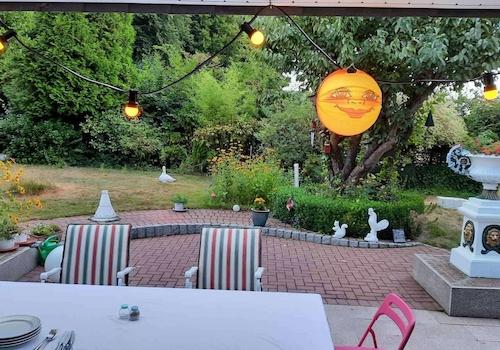 Terrasse mit Lampion