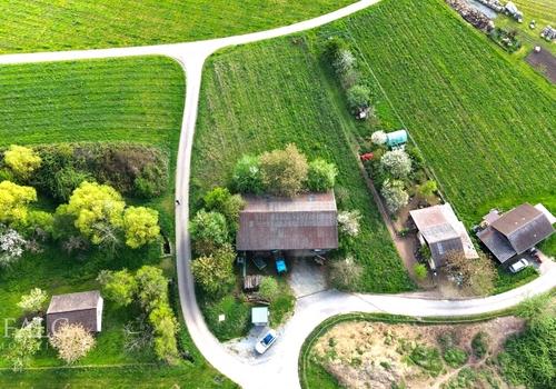 Großzügiges Grundstück