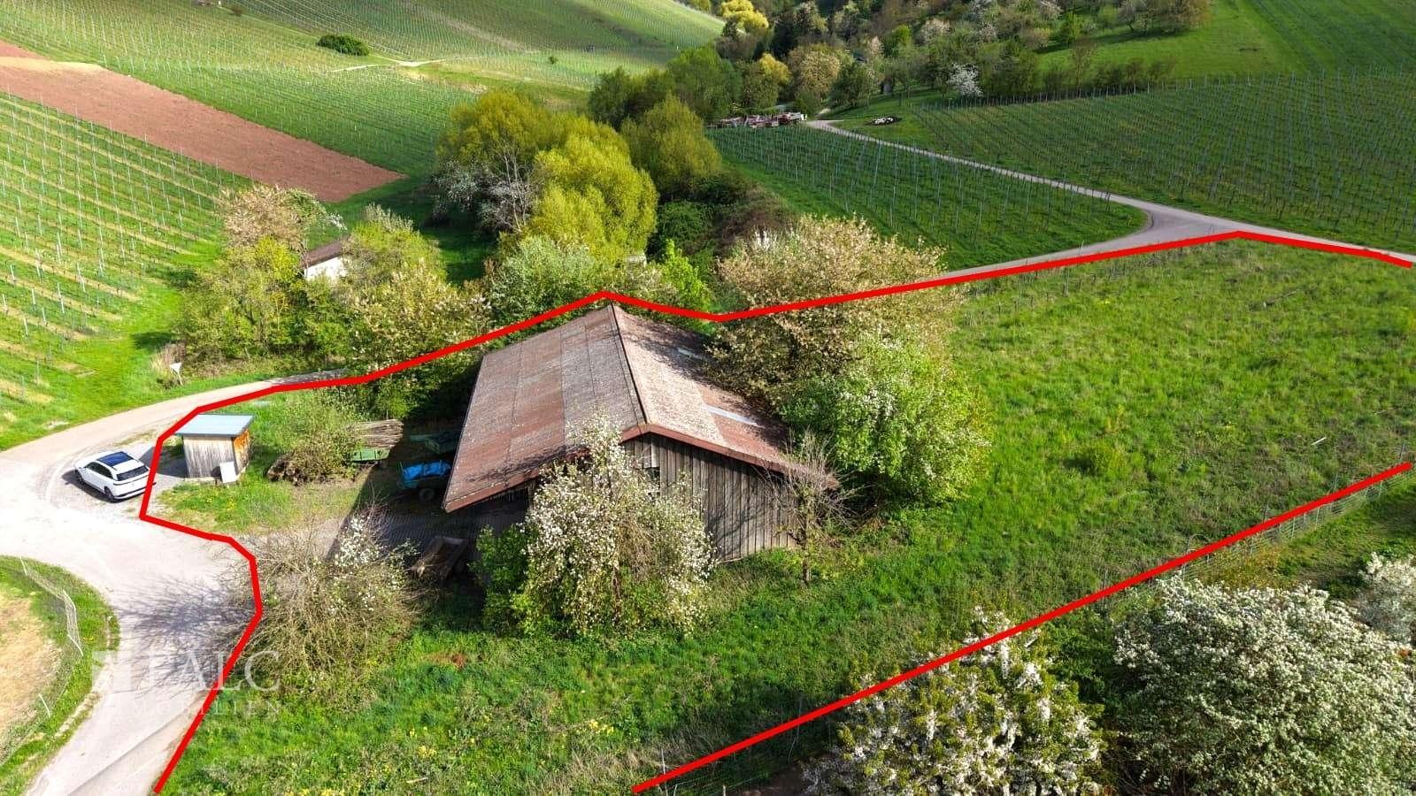 Lager- und Maschinenhalle