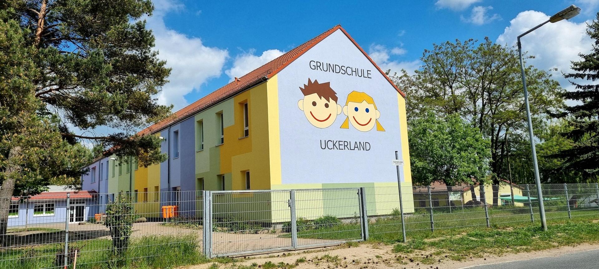 Grundschule - im Ort