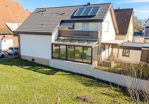 Mit beheizbarem Sommergarten