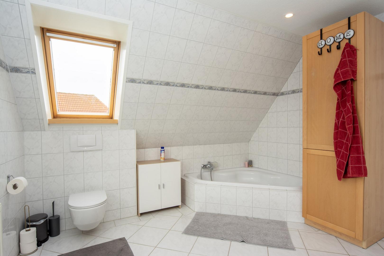 ...mit Badewanne