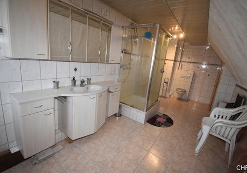 Badezimmer DG