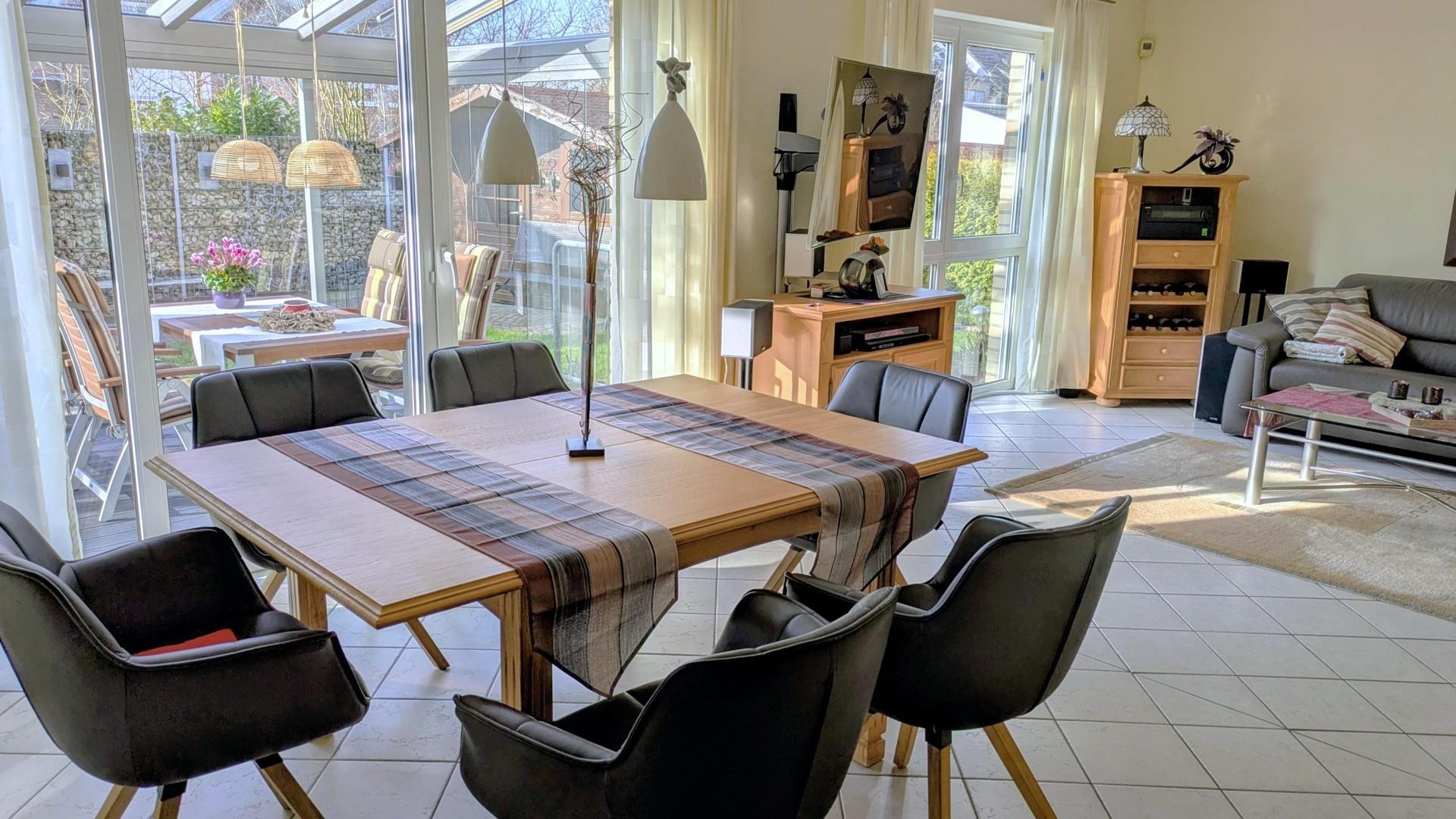 großzügiger Wohn-Eßbereich