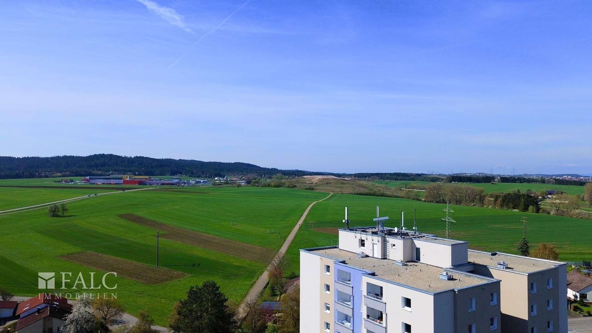 Ausblick über Felder und Landschaft