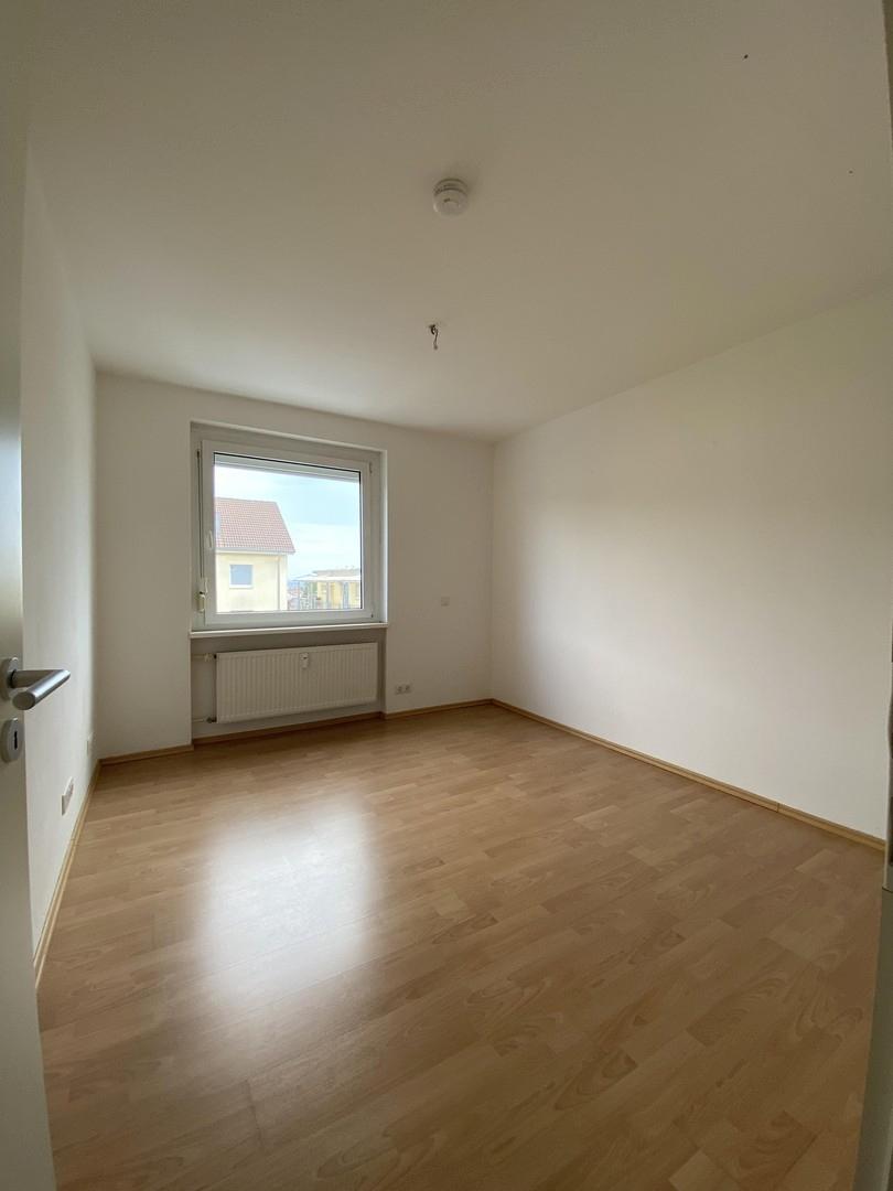 Kinder- oder Arbeitszimmer 1