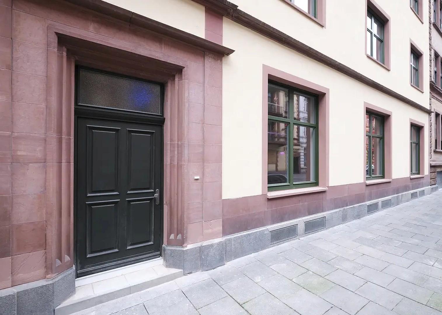 Gewerbeeinheit Front