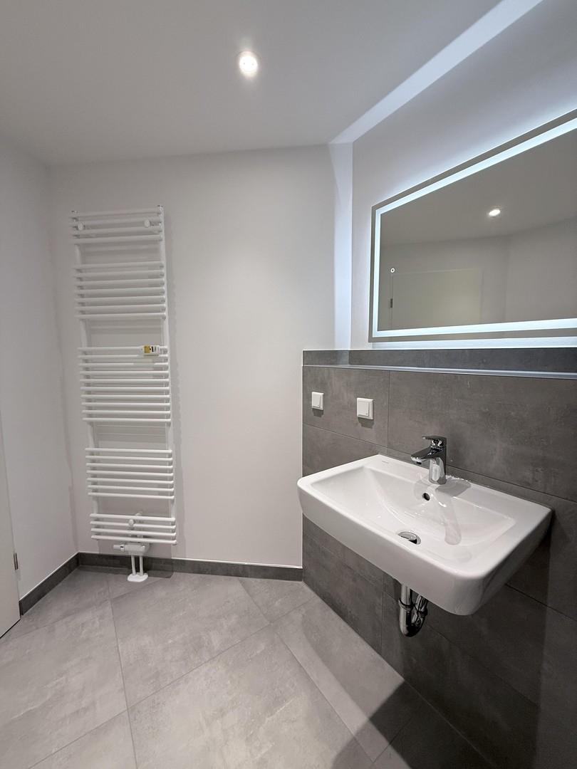 Bad mit Handtuchheizkörper