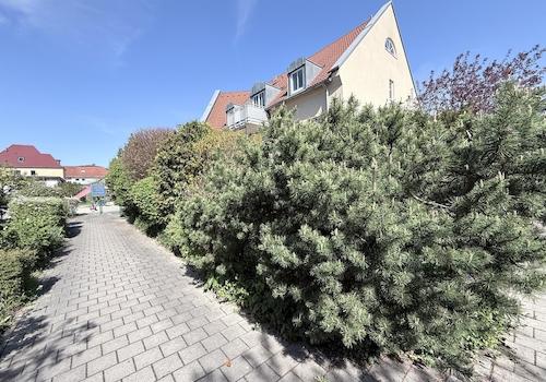 seitliche Hausansicht