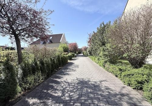 Blick in die gepflegte Anlage