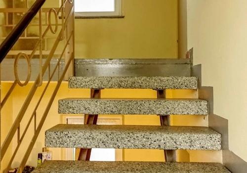 intakte Treppe