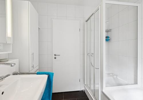 Badezimmer Blick Dusche