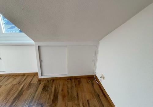 Wohnzimmer - Einbauschränke leer