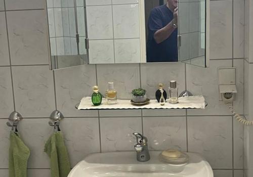 EG Gäste WC Waschtisch