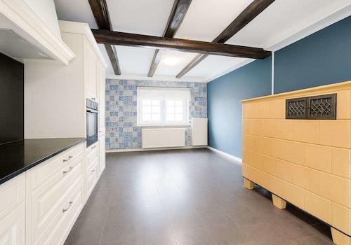 1. OG geräumige Küche