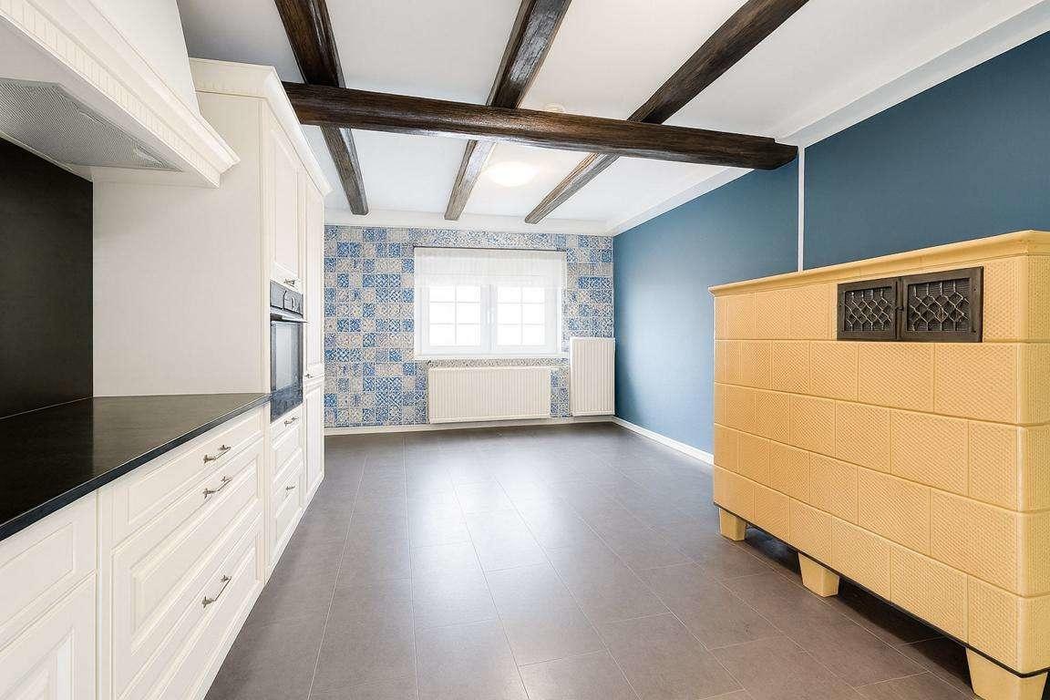 1. OG geräumige Küche