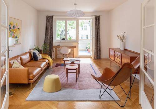 Wohnbereich mit Loggia