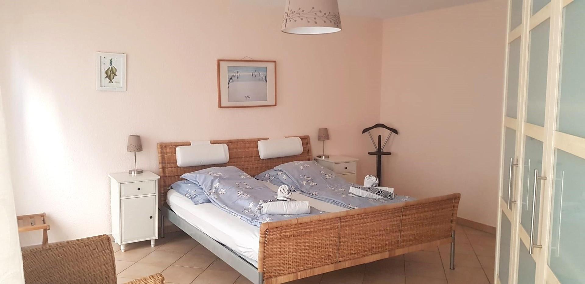 Schlafzimmer 1 EG