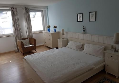 Schlafzimmer 2 EG