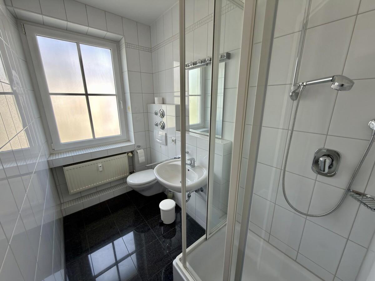 2. Badezimmer