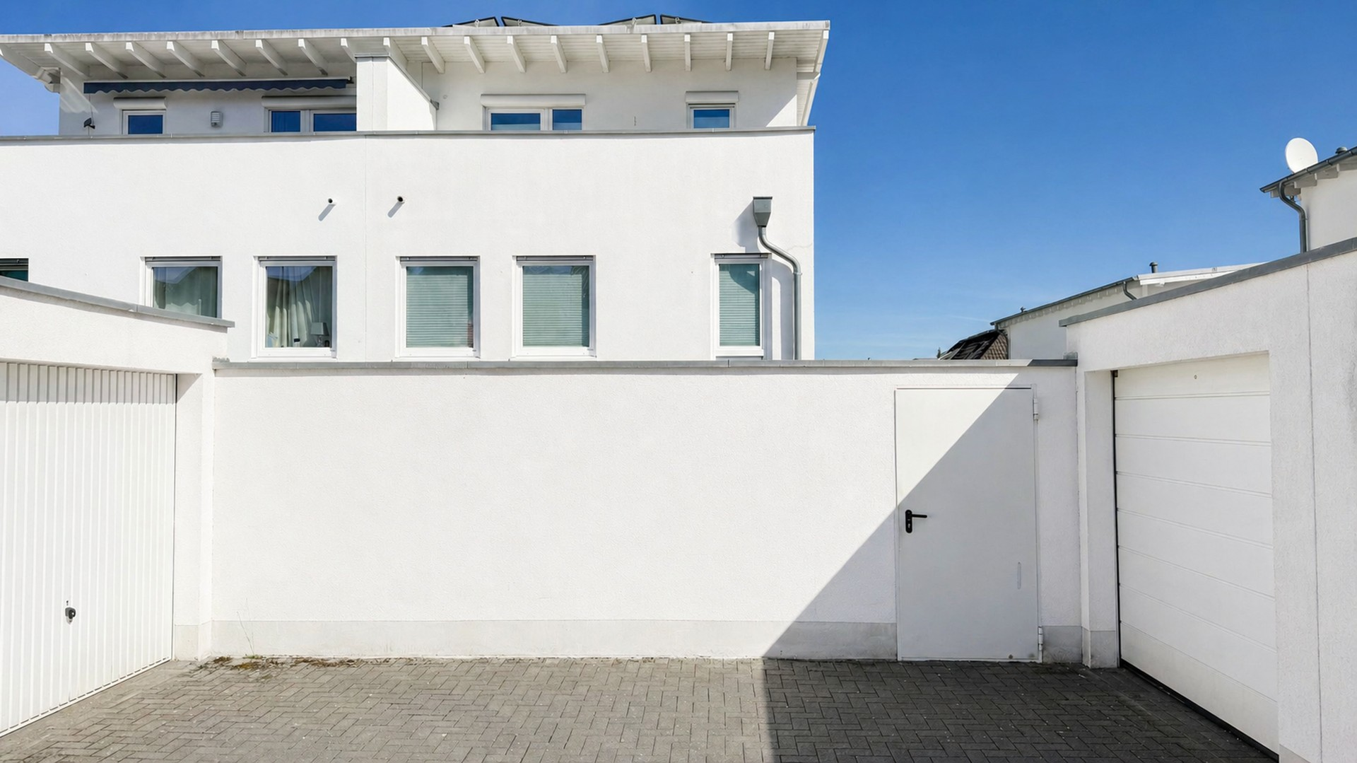 Haus Front