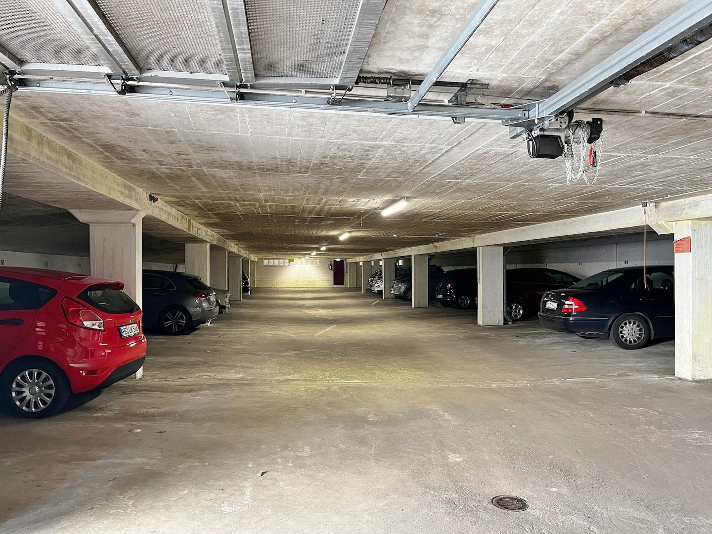 Tiefgarage mit eigenem Stellplatz