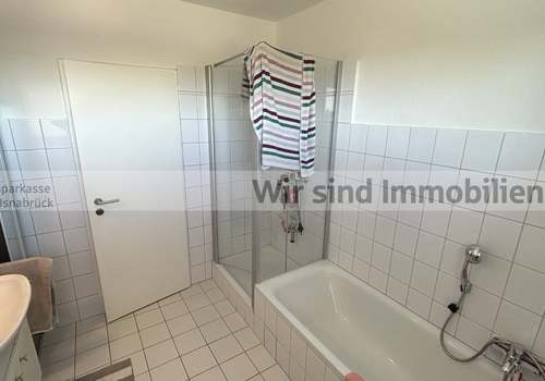 Badezimmer OG links