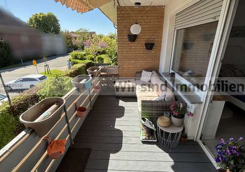Balkon OG links