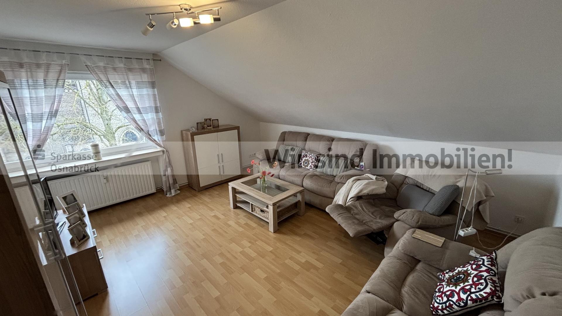 Wohnzimmer DG links