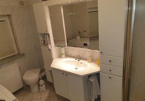 Duschbad EG