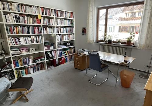 Zimmer Straßenseite 1. Etage