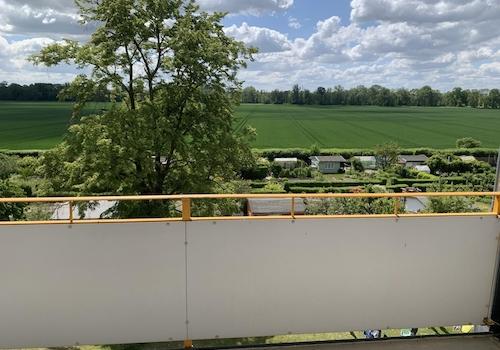 Balkon mit Blick ins Grüne