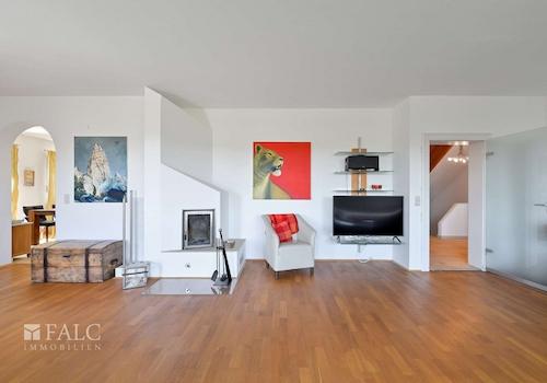 EG Wohnen Wand mit Kamin