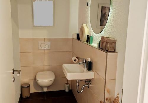 1. Gästetoilette