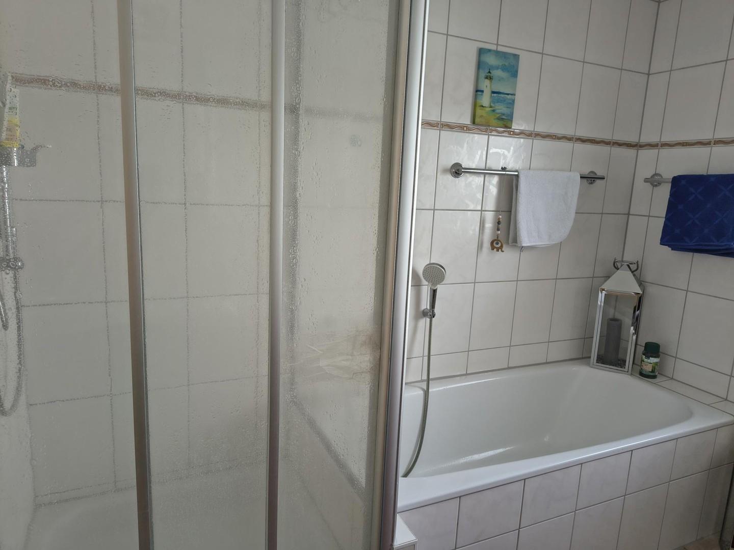 Dusche & Badewann